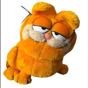 Vintage 1981 Garfield Plush Dakin United Feature Syndicate Stuffed Animal 11”